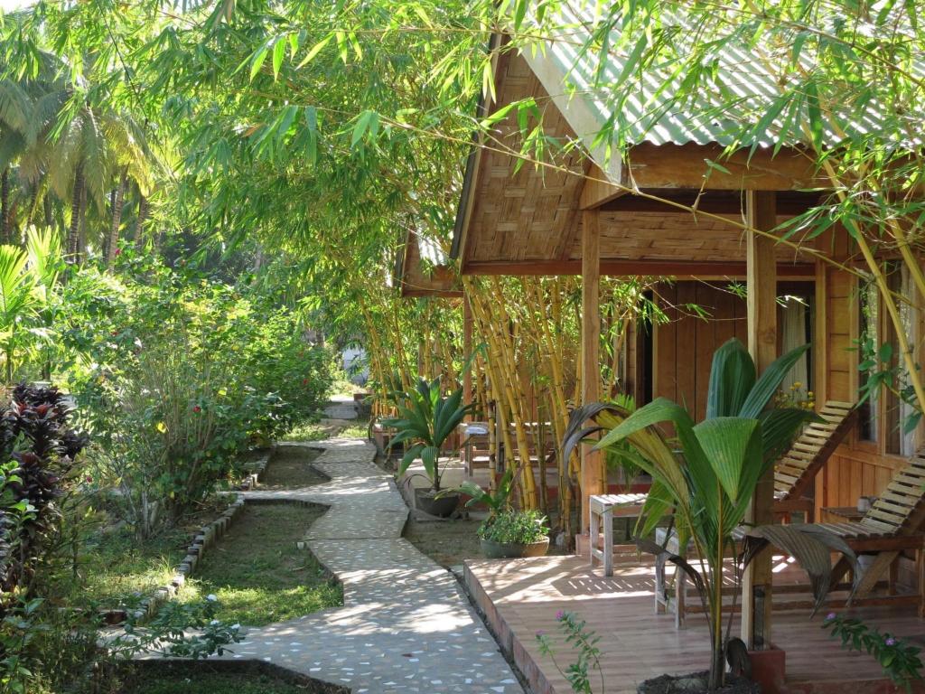 digliput fun hotel.jpg